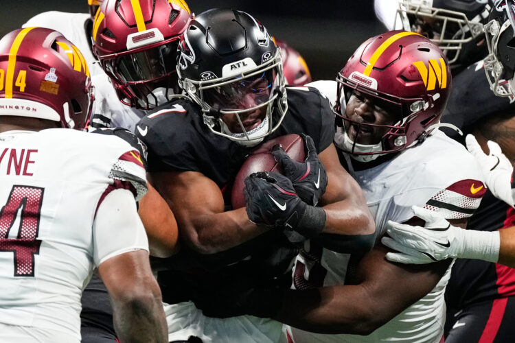 【激レア　未開封】NFL　マクファーレン　2pack　★ディオンvsライス★ Bijan Robinson surpassing Christian McCaffrey as top dual-threat